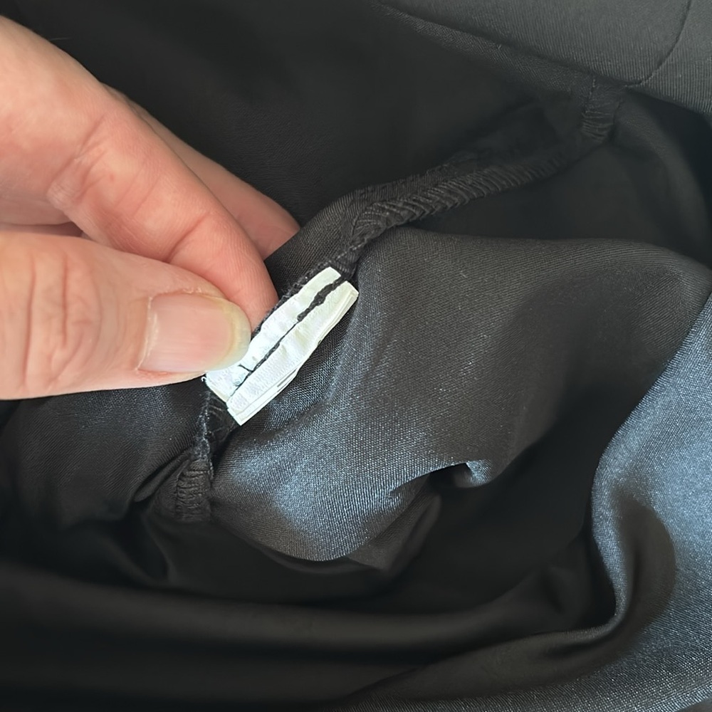 ZARA black pleated pull on skirt medium shorts underneath - Picture 6 of 9